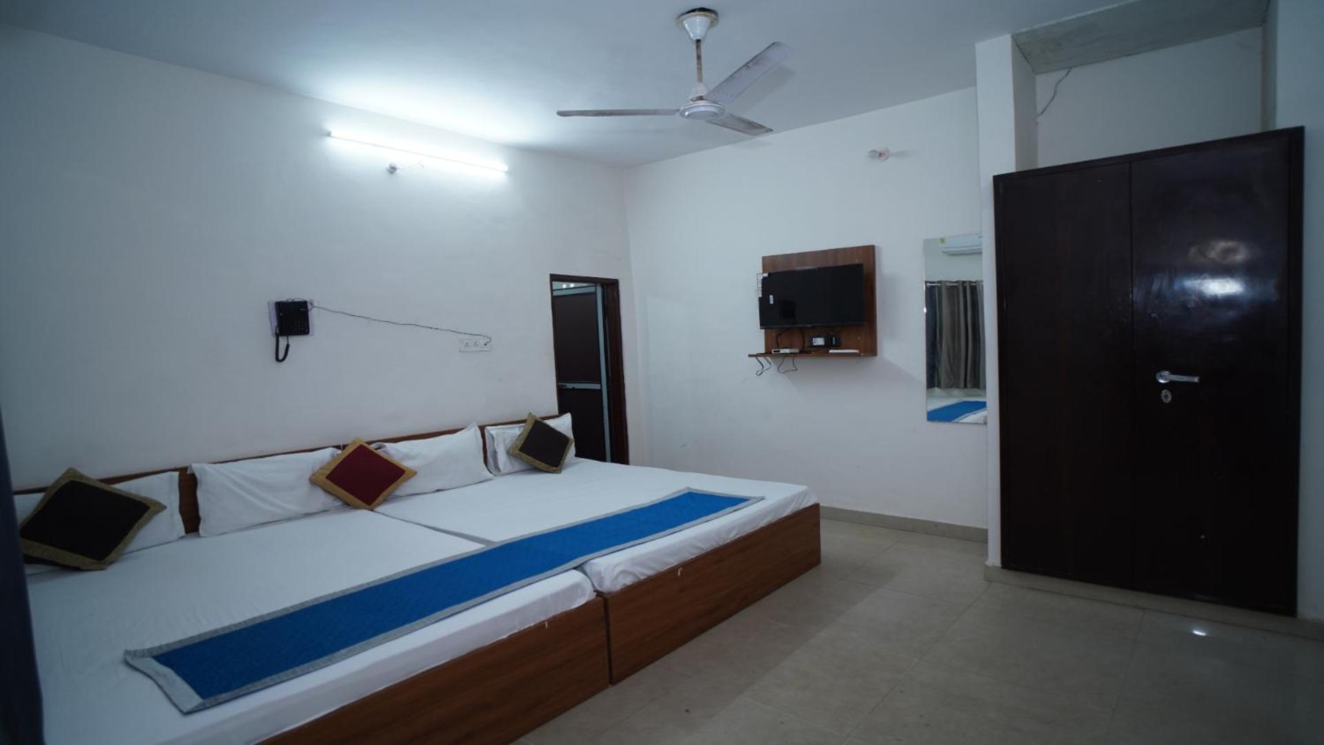 Hotel Apoorv - Near Jaipur Railway Station Kamer foto