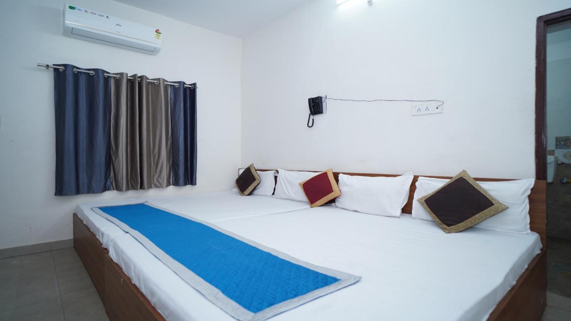 Hotel Apoorv - Near Jaipur Railway Station Buitenkant foto